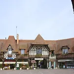 Mercure Centre 4*