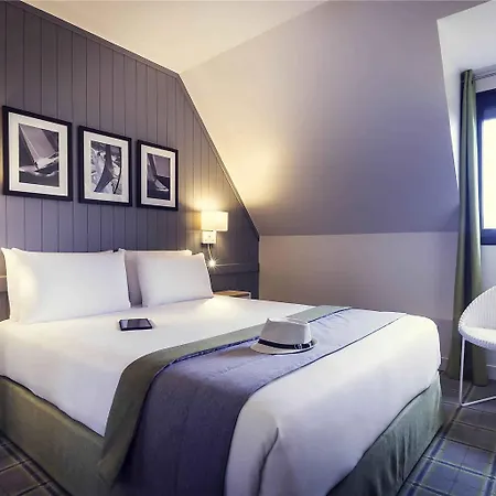 Отель Mercure Centre 4*