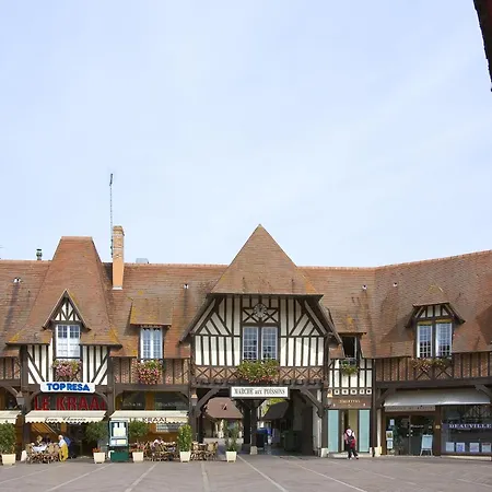 Mercure Centre 4*