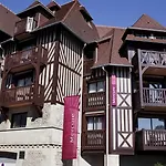 مركيور سنتر 4*