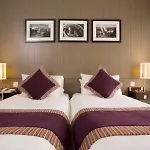 Mercure Centre Hotel 4*