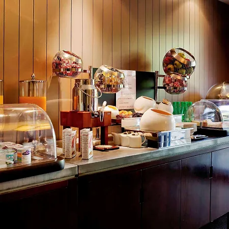 Mercure Centre 4*
