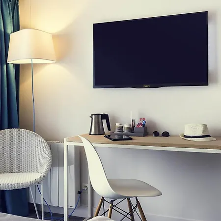 Mercure Centre Hotel 4*