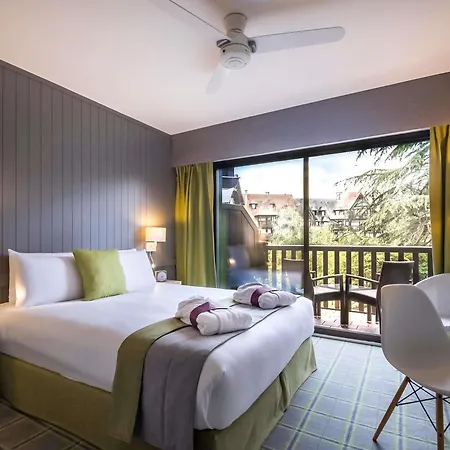 Mercure Centre 호텔 4*