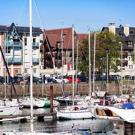 Mercure Centre
