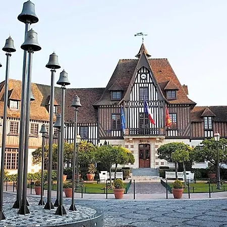 Mercure Centre Hotel