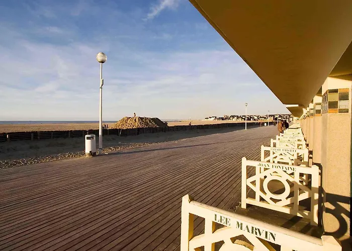 فندق مركيور سنتر 4*